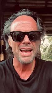 #WaltonGoggins wears Oliver Sun