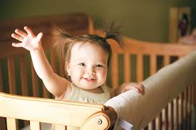 Bayi bunda akan mencapai milestone fisik pada kecepatannya sendiri. Perkembangan Bayi 8 Bulan Si Kecil Sudah Bisa Apa