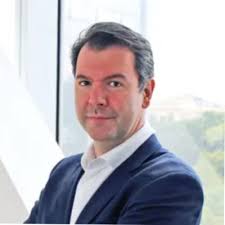 Tengo el honor de haber sido elegido Jefe de la División de Cirugía de  Tórax de la Sociedad Mexicana de Neumología y Cirugía de Tórax para el  periodo 2026-2027.