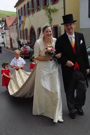 Brides Panosundaki Pin