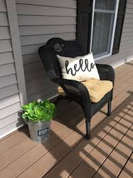Painting Used Porch Furniture Upgraded Old Wicker Furniture With Black Spray Paint Painting Patio Furniture Wicker Porch Furniture Painting Wicker Furniture