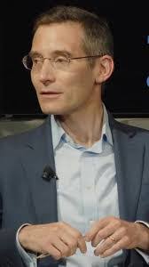 Sasha Rowe's Instagram, Twitter & Facebook