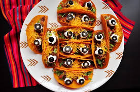 1001 Recettes Halloween Originales Pour Un Apero Effrayant Recette Halloween Apero Nourriture Halloween Recettes Halloween