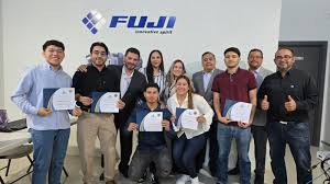 ESTUDIANTES DE LA UTCJ COMPLETAN DIPLOMADO EN SMT