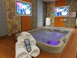 Central bath hotel near thermae bath spa and bath university with breakfast included.holiday inn express® bath is a couple of miles from the city centre. The Exhibitionist Hotel A Design Boutique Hotel London United Kingdom