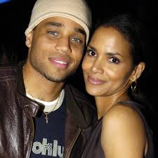 Halle Berry's Dating History: See a List of All Her Boyfriends | Closer  Weekly