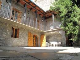 Uno de los valles más extensos y poblados del pirineo. 19 Casas Rurales En Biescas Huesca