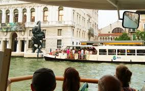 La biennale di venezia nasce nel 1895 ed è considerata tra le istituzioni culturali più note e prestigiose al mondo. 8 Opere De Arta Prezente Colateral La Bienala De La Venetia Raluca Brezniceanu