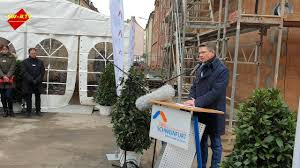 Doch die sind nicht unbedingt billig. Zweites Richtfest Der Swg Im Grunderviertel Lokale Nachrichten Aus Stadt Und Landkreis Schweinfurt