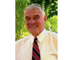 Dennis Packard's Instagram, Twitter & Facebook