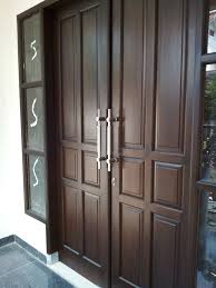 Hal ini membuat perpaduan warna yang kontras dengan bantalan dan tirai kelambu berwarna putih. Info Top 45 Cat Pintu Plitur