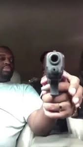 Résultat de recherche d'images pour "gun to the head"