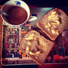 Un Gouter Pour Me Rappeler Mon Enfance Tartines De Beurre Sale Et Chocolat Chaud Hummm Chemex Kitchen Appliances Coffee Maker