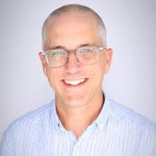 Amalia Pallares's Instagram, Twitter & Facebook