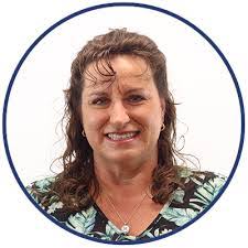 Melissa Hines's Instagram, Twitter & Facebook