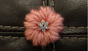 Hand embroidery amazing trick# sewing hack with hizab pin# e. How To Make Yarn Flower With Pen And Yarn Updated Video In Description Box Youtube