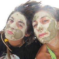 Elsa Heredia's Instagram, Twitter & Facebook