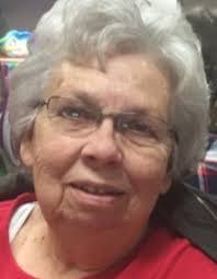 Nicole Bybee's Instagram, Twitter & Facebook