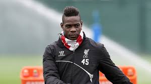 Manchester united scores 2.15 goals when playing at home and liverpool fc scores 2.03 goals when playing away (on average). Q1vxdjxqo9jtvm