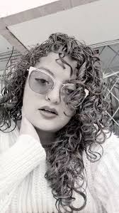 📹🤟 Jim Rojas comparte cómo la lengua, en su diversidad lingüística y  cultural, fortalece la identidad de las personas sordas y une a las  comunidades en todo el país. 🇨🇴💚 Este testimonio