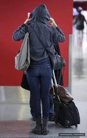 Gourmet gift basket with custom photo mug fast shipping, paypal accepted. Victoria Justice In Jeans At Lax Gotceleb