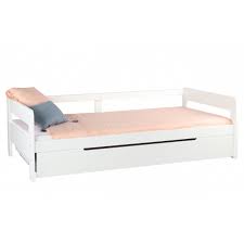 Nos clients raffolent du lit banquette parce qu'il permet à leur enfant de transformer leur chambre en espace de détente en un clin d'œil. Lit Gigogne Avec Tiroir De Lit Enfant Blanc Belenus Kids