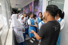 General, cheerleader, section chief, fire cadet team. Lawatan Akademik Bina Platform Pembangunan Komuniti Filem Finas Kelab Malaysiaku 2019 Finas