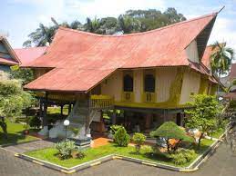 Rumah jenis ini biasanya berbumbung panjang manakala di tepi dinding. Mengenal 6 Jenis Rumah Adat Riau Sebagai Warisan Budaya Melayu Rumah123 Com