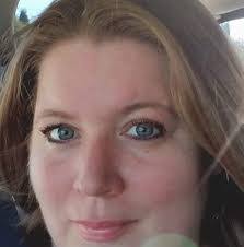 Michelle Constance's Instagram, Twitter & Facebook