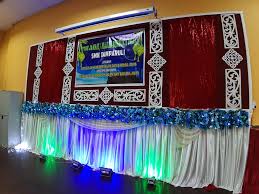 *menerima tempahan hiasan bunga segar/kering untuk pelbagai gubahan. Hiasan Pentas Majlis Berbuka Puasa Butik Pelamin Cantik Facebook