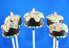 Ob wie bei oma, vegan, oder ein echter klassiker: Cake Pops Geburtstagstorte Tolle Idee Fur Deinen Geburtstag