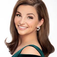 BreeOnna Springer Miss Pittsburgh Volunteer