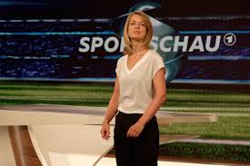 Jessy wellmer bei der sportschau Pin Auf Jessy Wellmer