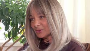 Consultants provide update