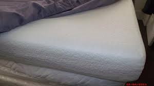 This luxurious mattress is beautifully tailored with a knit fabric cover with waterfall edges and charcoal gray side panels. Classic Brands Cool Gel 6 Memory Foam Mattress Twin Walmart Com Walmart Com