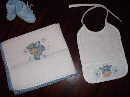 Ponto cruz pequeno arraiolos ponto cruz bebe ovelhas pano de copa ponto cruz infantil enxoval de bebê grafico ponto cruz bordado ponto cruz. Ponto Cruz Bebe Babetes Ponto Cruz Andreia