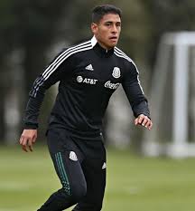 Career stats (appearances, goals, cards) and transfer history. La Fuerte Decision De Luis Romo Que Afecta Directamente Al Cruz Azul Minuto Deportes