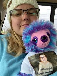 Allison Reetz's Instagram, Twitter & Facebook