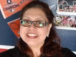 Carmen Colunga's Instagram, Twitter & Facebook