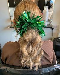This is your ultimate resource to get the hottest hairstyles and haircuts in 2021. 21 Easy Christmas Hairstyles To Wear This Holiday Season Stayglam