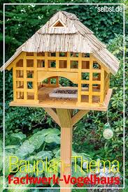 Futterhaus Fur Vogel Mit Bildern Futterhaus Vogel Futterhaus Vogelhaus Bemalen