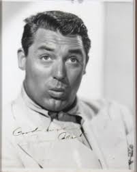 Cliff House's decade-old collection of celebrity photos going up for  auction