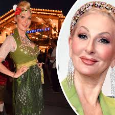 Männer lieben das“: Désirée Nick verrät auf dem Oktoberfest, wie sie beim  Flirten punktet