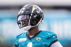8 hours ago · rookie running back and clemson product travis etienne left the jaguars' preseason game against the saints monday night with a foot injury. 1yfhj D2srruym