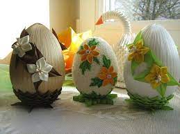 Pisanki wielkanocne to obowiązkowa dekoracja na wielkanoc. Jajko Wielkanocne Zdobione Wstazka Garnek Pl Easter Decorations Egg Decorating Easter Eggs