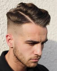 Potongan rambut pendek pria undercut. Inspirasi Model Rambut Undercut 2021 Yang Wajib Lo Coba Gatsby Indonesia