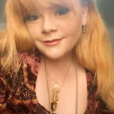 Praktyczny naszyjnik inspirowany magią ekranu, wykonany z tygrysiego oka i  kryształu kwarcu