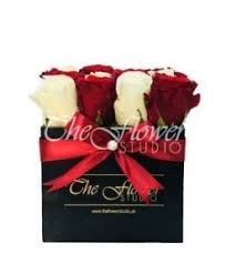 Here, the floral gifts are arranged in multiple styles, e.g. Send Flowers From Usa Canada Uk Europe Uae Australia To Pakistan