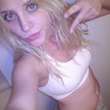 Alicia Garrison (@ali_lombardo)