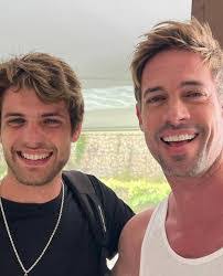 Alberto Olmo's Instagram, Twitter & Facebook